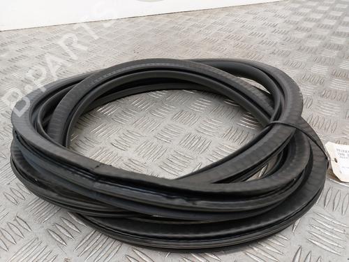 Rubber door seal PEUGEOT 208 II (UB_, UP_, UW_, UJ_) 1.2 PureTech 100 | BP23748007C142 
