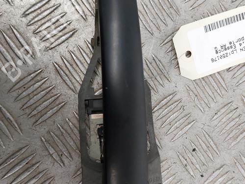 Türgriff hinten links außen für VW GOLF IV (1J1) 1.4 16V (75 hp) 28053904