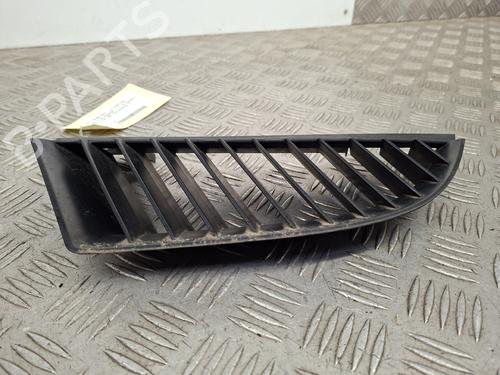 Used Grille Grille MITSUBISHI COLT VI (Z3_A, Z2_A) 1.3 (Z21A) (95 hp) 36307212 36307212