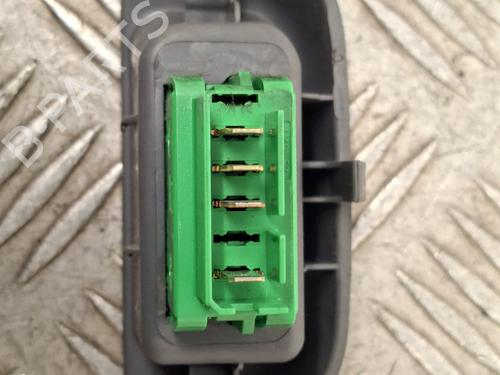 right-front-window-switch-toyota-aygo-_b1_-2005-2006-2007-2008-2009-2010-2011-2012-2013-2014-34450791 main image