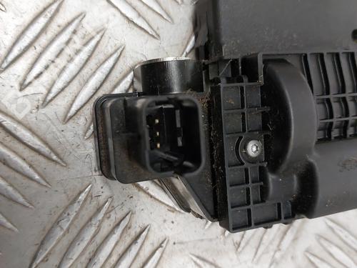 Tailgate lock PEUGEOT 208 I (CA_, CC_) 1.2 VTI 82 | BP29915491C101