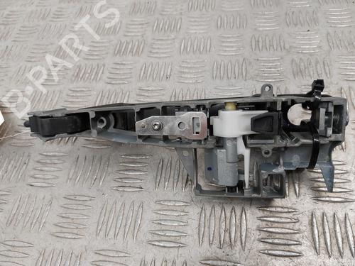 Used Front left exterior door handle Front left exterior door handle PEUGEOT 5008 (0U_, 0E_) 2.0 HDi 150 / BlueHDi 150 (150 hp) 31184030 31184030