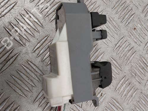Left front window switch TOYOTA YARIS (_P9_) 1.4 D-4D (NLP90_, NLP90R) | BP23747888I27  - Image 5