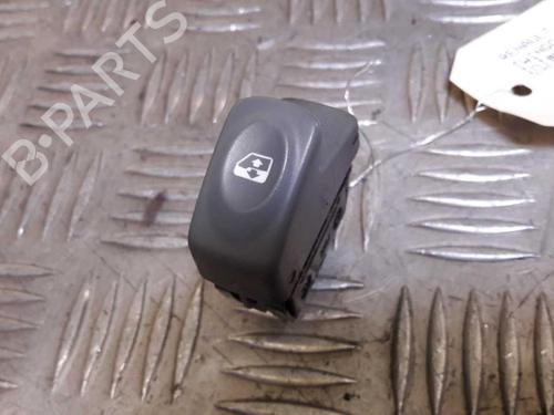 Used Right front window switch RENAULT TWINGO I (C06_) 1.2 16V (C060) (60 hp) 23726682