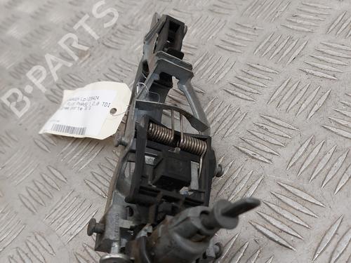 Front left exterior door handle VW GOLF PLUS V (5M1, 521) 2.0 TDI | BP23734400C128 
