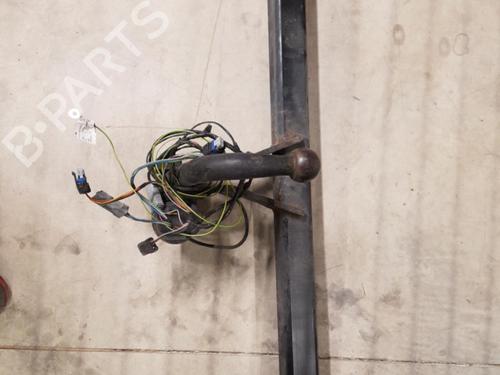 Used Tow ball/Mechanism RENAULT MEGANE II (BM0/1_, CM0/1_) 1.5 dCi (BM0F, BM0T, BM2B, CM0F, CM0T) (82 hp) 23656429