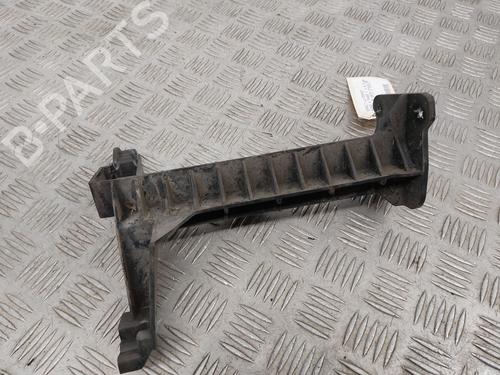 rear-bumper-bracket-renault-megane-iv-hatchback-b9amn_-2015-31074979 main image
