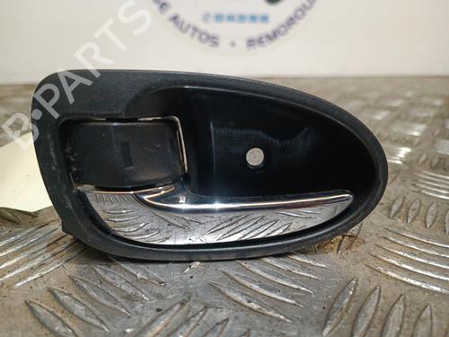 Used Front left interior door handle TOYOTA YARIS (_P9_) 1.4 D-4D (NLP90_, NLP90R) (90 hp) 23714032