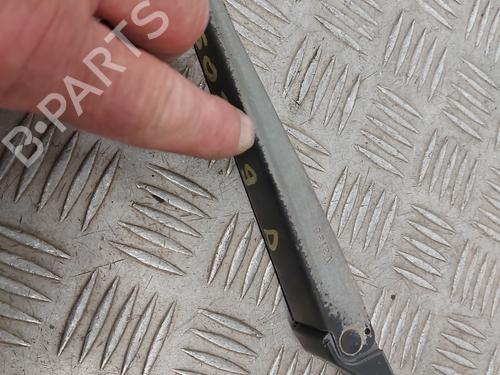 Used Front windshield wiper arm Front windshield wiper arm PEUGEOT 406 Break (8E/F) 2.0 HDI 110 (109 hp) 28132646 28132646