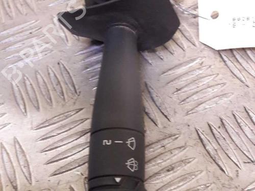 Mando intermitentes / limpia Mando intermitentes / limpia RENAULT CLIO II (BB_, CB_) 1.9 D (B/CB0E, BB0J) (64 hp) 24852372 24852372