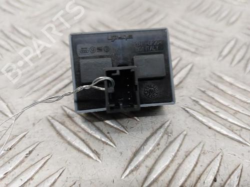 Used Left front window switch Left front window switch SEAT IBIZA III (6L1) 1.9 TDI (100 hp) 23743941 23743941