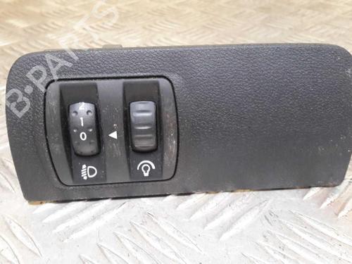Used Headlight switch RENAULT SCÉNIC III (JZ0/1_) 1.5 dCi (86 hp) 24852808