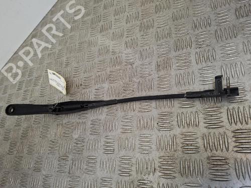 Used Front windshield wiper arm Front windshield wiper arm 37717686 37717686