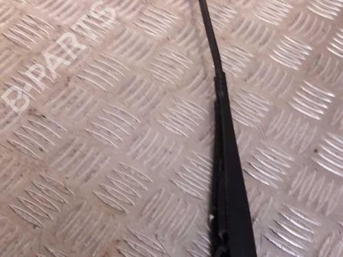 front-windshield-wiper-arm-renault-twingo-ii-cn0_-2007-23714273 main image