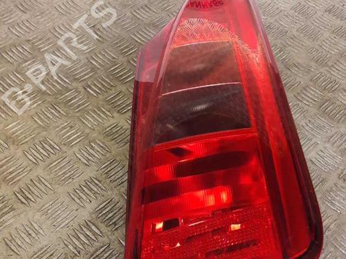 right-taillight-lancia-musa-350_-2004-2005-2006-2007-2008-2009-2010-2011-2012-23728182 main image