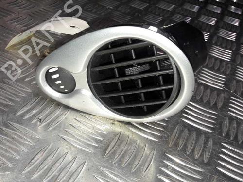 Used Air vent RENAULT CLIO III Grandtour (KR0/1_) 1.5 dCi (KR0F) (86 hp) 23716071