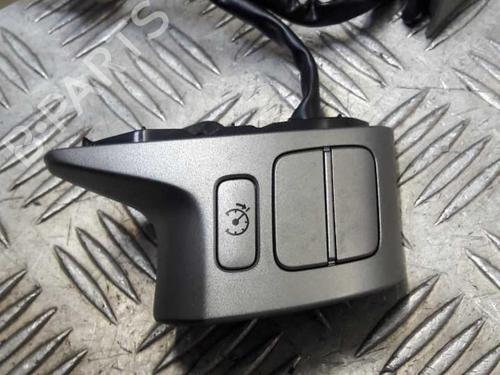 switch-toyota-auris-_e15_-2006-2007-2008-2009-2010-2011-2012-2013-24853774 main image