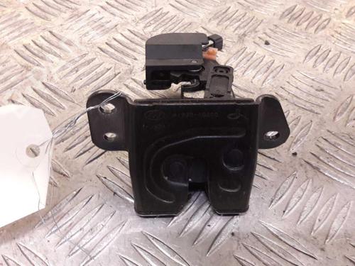 Tailgate lock HYUNDAI SANTA FÉ II (CM) 2.2 CRDi GLS 4x4 | BP24852056C101 