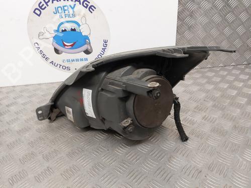 Right headlight FORD FIESTA V (JH_, JD_) 1.4 TDCi | BP23745753C29 