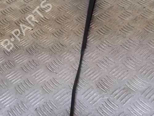Used Front windshield wiper arm Front windshield wiper arm 23724171 23724171
