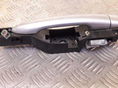 Rear left exterior door handle RENAULT CLIO III (BR0/1, CR0/1) 1.2 16V (BR02, BR0J, BR11, CR02, CR0J, CR11) | BP23724076C130 