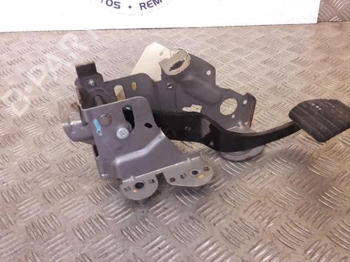 Used Break pedal RENAULT SCÉNIC III (JZ0/1_) 2.0 16V (JZ0G, JZ0P, JZ1E, JZ1P) (140 hp) 23727250