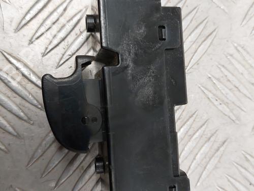 Used Right front window switch Right front window switch PEUGEOT 4007 (VU_, VV_) 2.2 HDi (156 hp) 23747631 23747631