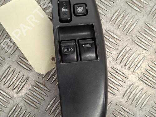 Used Left front window switch Left front window switch TOYOTA YARIS (_P1_) 1.0 (SCP10_, SCP10R) (65 hp) 39567428 39567428