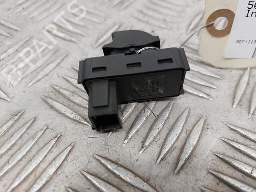 Right rear window switch PEUGEOT 5008 (0U_, 0E_) 1.6 HDi | BP29431630I28 