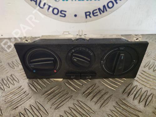 AC-Styringsenhed/Manøvreenhed VW GOLF IV (1J1) 1.4 16V (75 hp) 23734117