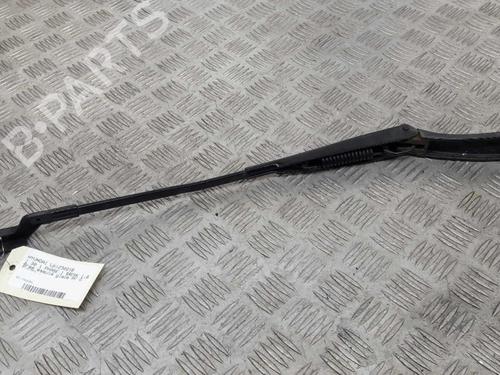 front-windshield-wiper-arm-hyundai-i30-estate-fd-2007-2008-2009-2010-2011-2012-23736127 main image