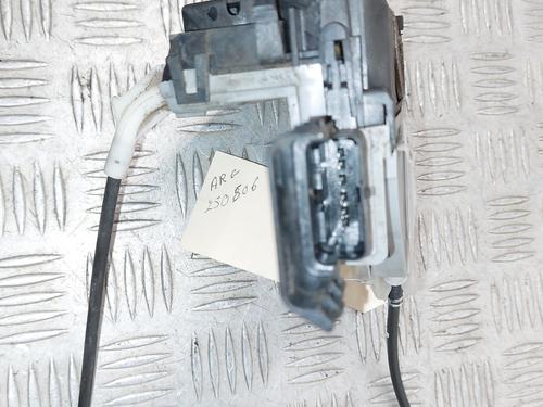 Venstre bagtil lås PEUGEOT 5008 (0U_, 0E_) 2.0 HDi 150 / BlueHDi 150 (150 hp) 31184034