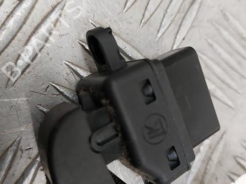 Right front window switch MAZDA 2 (DY) 1.4 CD | BP23745591I26 