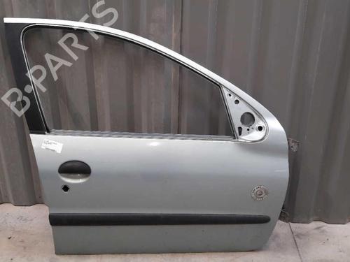Used Right front door PEUGEOT 206 Hatchback (2A/C) 1.1 i (60 hp) 23716827