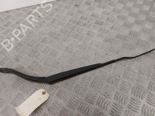 Used Front windshield wiper arm Front windshield wiper arm RENAULT MEGANE IV Hatchback (B9A/M/N_) 1.6 dCi 130 (B9A4) (130 hp) 31067482 31067482