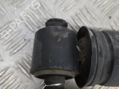 Højre bagtil støddæmper RENAULT MEGANE IV Hatchback (B9A/M/N_) 1.6 dCi 130 (B9A4) | BP31084230M19 