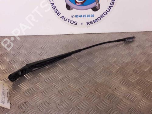 Used Front windshield wiper arm Front windshield wiper arm 23724855 23724855
