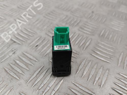 Used Switch Switch NISSAN JUKE (F15) 1.6 (117 hp) 28689404 28689404