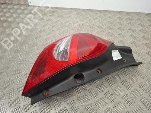 left-taillight-renault-clio-iii-br01-cr01-2005-2006-2007-2008-2009-2010-2011-2012-2013-2014-39748413 main image