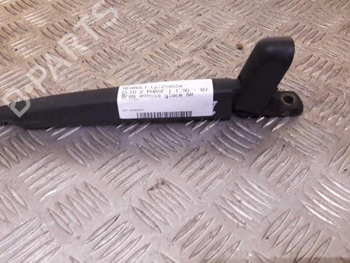 Used Rear windshield wiper arm RENAULT CLIO II (BB_, CB_) 1.9 D (B/CB0E, BB0J) (64 hp) 23717929