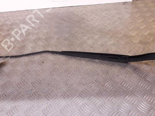 Used Front windshield wiper arm RENAULT MEGANE III Hatchback (BZ0/1_, B3_) 1.5 dCi (86 hp) 23715708