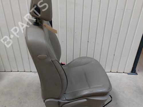 Right front seat RENAULT CLIO III (BR0/1, CR0/1) 1.6 16V (BR09, BR0T, CR09, CR0T) | BP29312830C16 