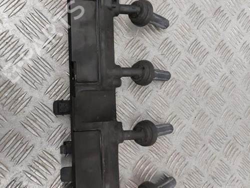 Used Ignition coil CITROËN SAXO (S0, S1) 1.4 VTS (75 hp) 23743427