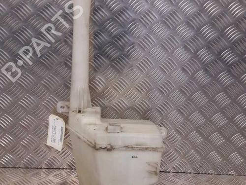 Used Windscreen washer tank HYUNDAI SANTA FÉ II (CM) 2.2 CRDi GLS 4x4 (150 hp) 23717484