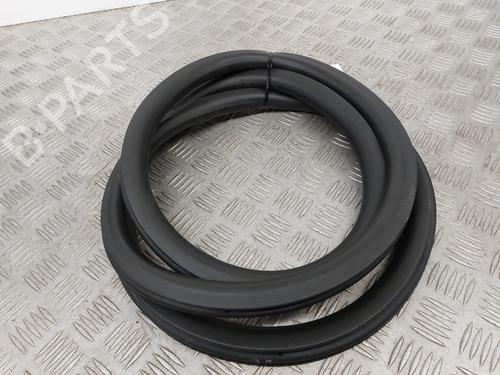 Rubber door seal PEUGEOT 208 II (UB_, UP_, UW_, UJ_) 1.2 PureTech 100 | BP23748007C142 