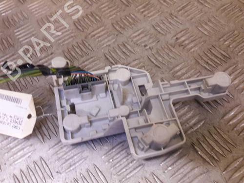 lamp-holder-ford-mondeo-iii-b5y-2000-2001-2002-2003-2004-2005-2006-2007-23727645 main image