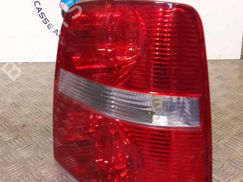 Used Right taillight VW TOURAN (1T1, 1T2) 1.9 TDI (105 hp) 23726691