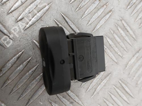 switch-dacia-duster-hs_-2010-2011-2012-2013-2014-2015-2016-2017-2018-28489764 main image