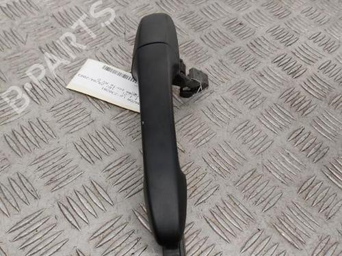 Used Front right exterior door handle MAZDA 2 (DY) 1.2 (DY3W) (75 hp) 23737568