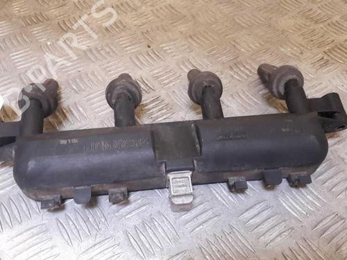 Used Ignition coil PEUGEOT 106 II (1A_, 1C_) 1.1 i (60 hp) 23658193